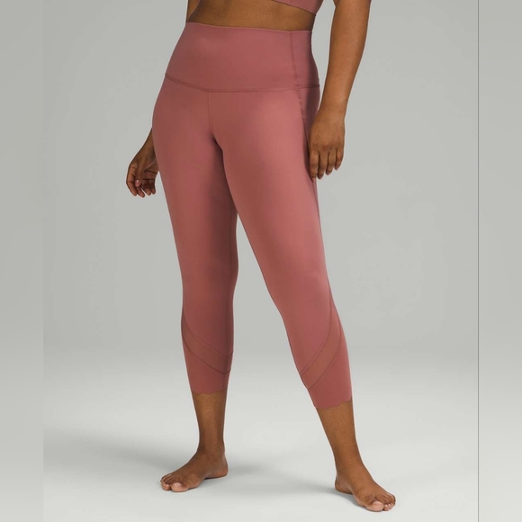 lululemon athletica Pants - NWT Lululemon Wunder Under HR Crop 23' *Sclp SCHI Spiced Chai Luxtreme SZ 0
